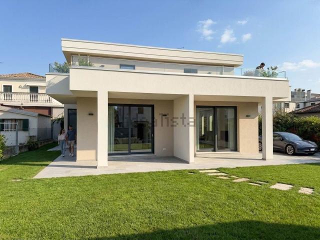 Casa in vendita a Mogliano Veneto, Veneto