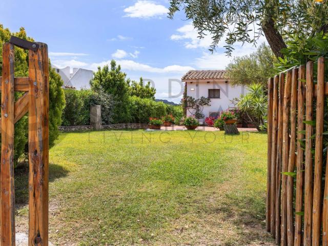 Casa in vendita a Baja Sardinia