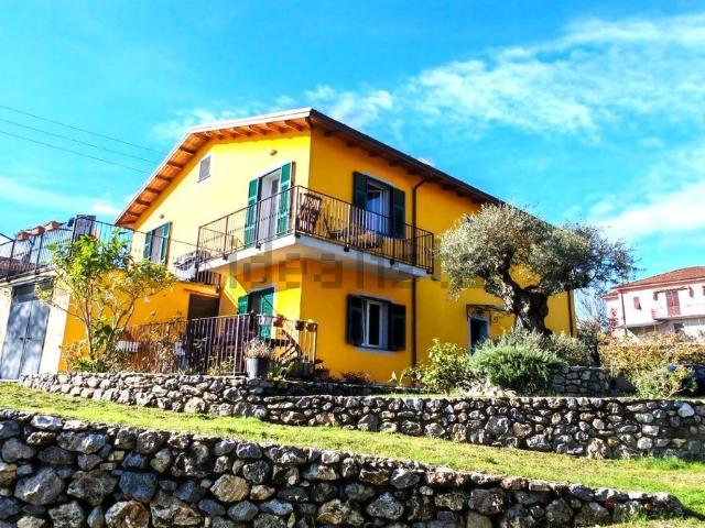 Casa in vendita a Ponzano Magra, Santo Stefano Di Magra