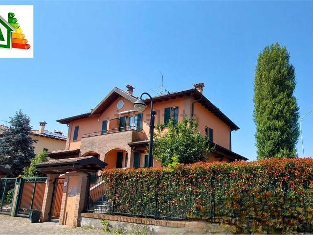 Casa in vendita a Abbiategrasso, Lombardia