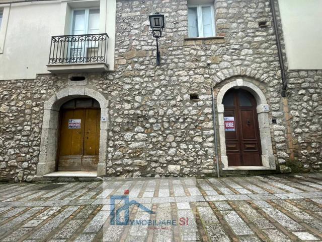 Casa in vendita a Cautano, Campania