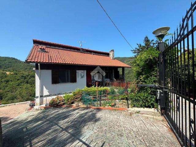Casa in vendita a Sant'olcese, Liguria