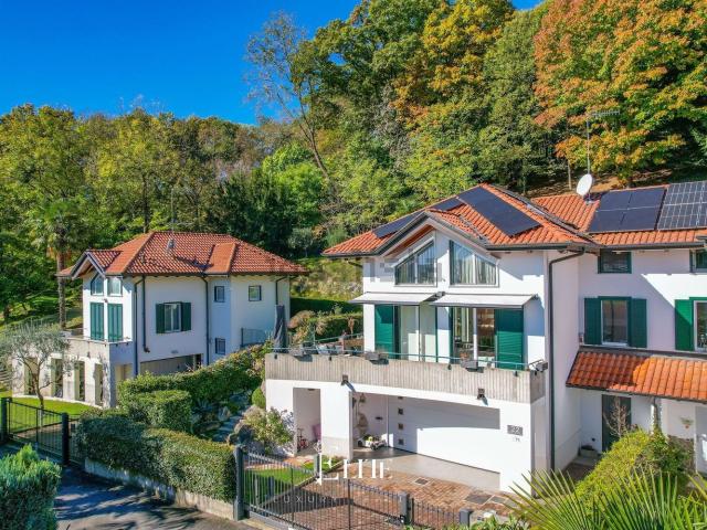 Casa in vendita a Varese, Lombardia