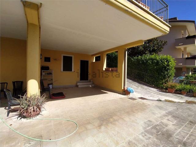 Casa in vendita a Frosinone, Lazio