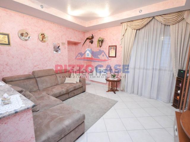 Casa in vendita a Corigliano-Rossano, Calabria