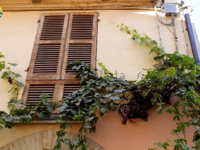 Casa in vendita a Atri, Abruzzo