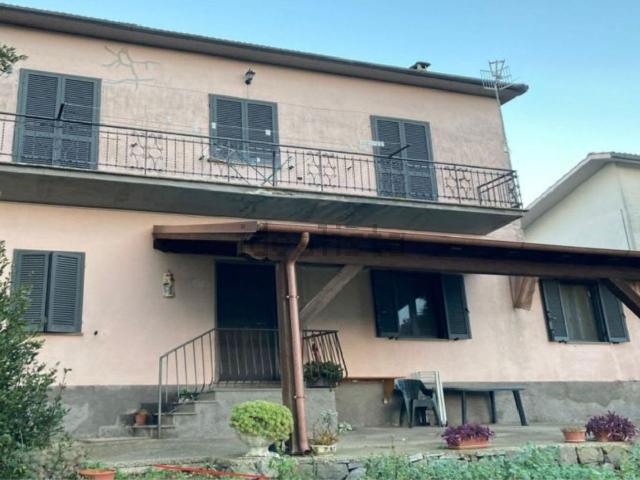 Casa in vendita a Montefiascone, Lazio