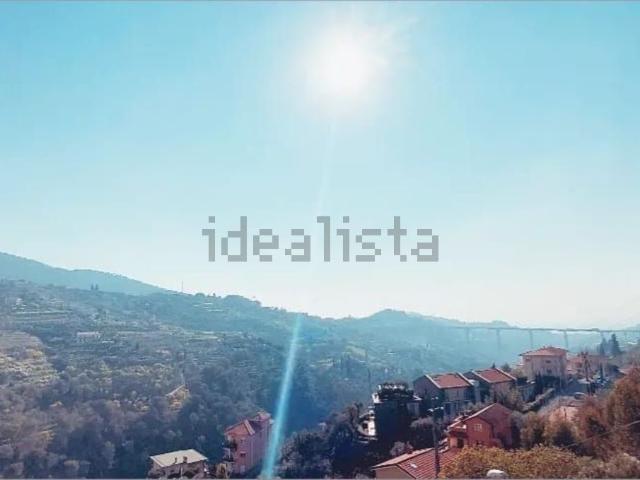 Casa in vendita a Vallebona, Liguria