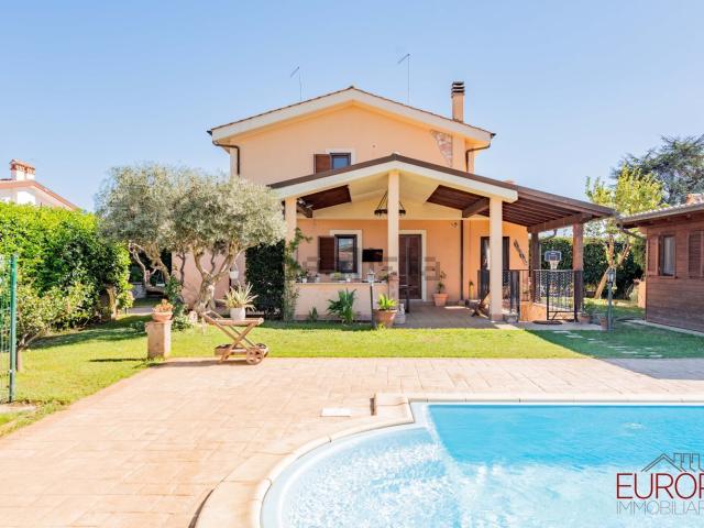 Casa in vendita a Vigna della Casa, Roma Capitale