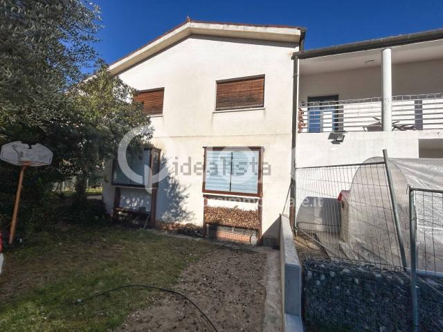 Casa in vendita a Leschiar, Tarcento