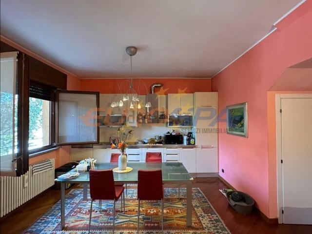 Casa in vendita a Rosciate, Scanzorosciate