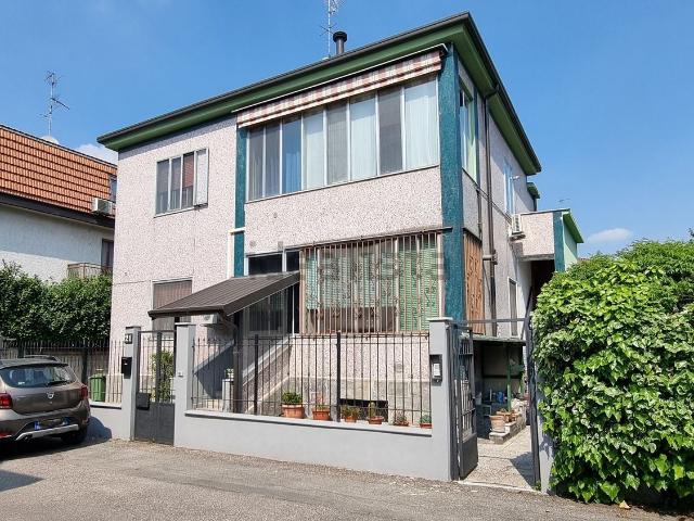 Casa in vendita a Municipio 9, Milano