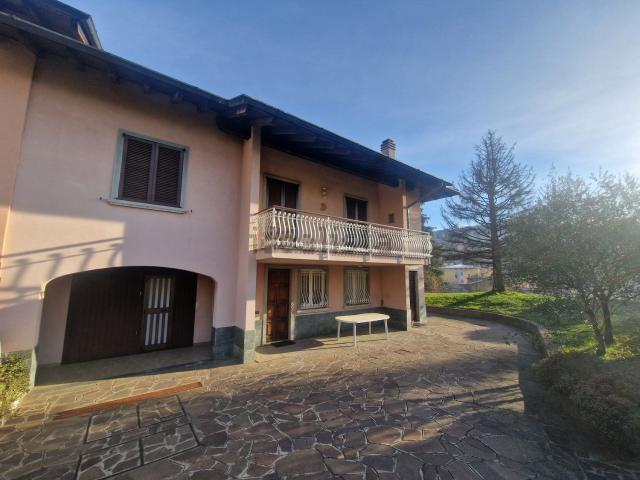 Casa in vendita a Ponteranica, Lombardia