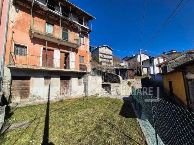 Casa in vendita a Mello, Lombardia