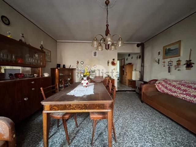 Casa in vendita a Borgo Virgilio, Cerese