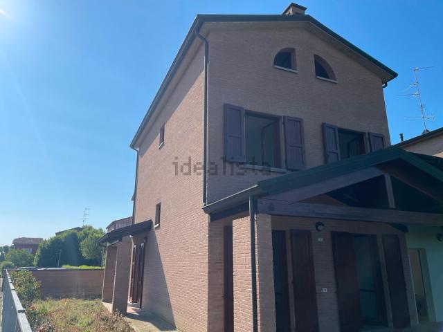 Casa in vendita a Bassa Reggiana, Re