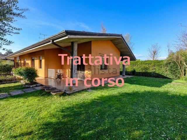 Casa in vendita a Montinelle, Manerba Del Garda