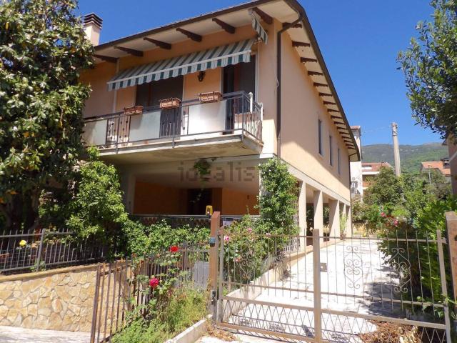 Casa in vendita a Terni, Umbria