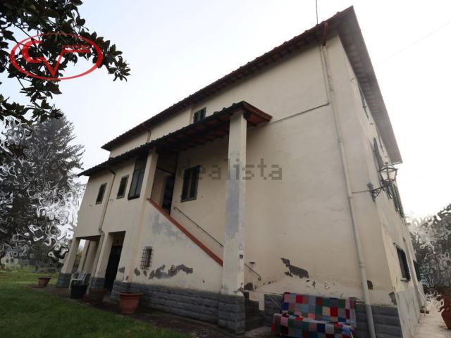 Casa in vendita a Montevarchi, Toscana