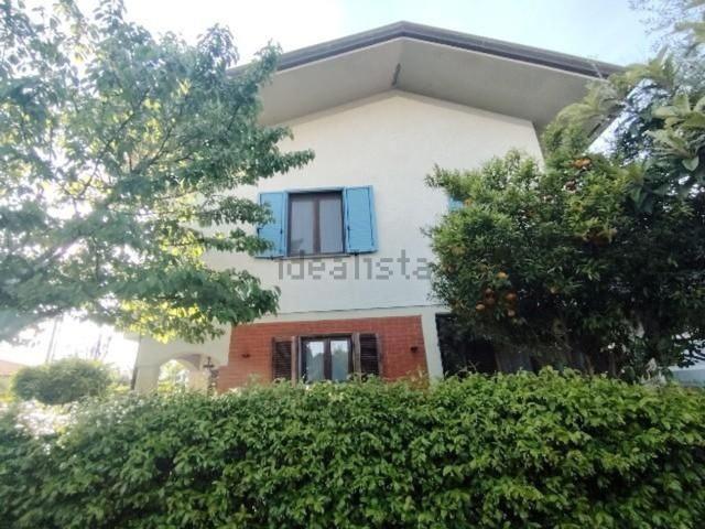 Casa in vendita a Cinque Vie, Marina Di Massa