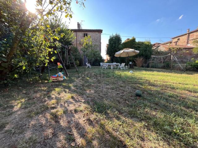 Casa in vendita a Larzano, Rivergaro
