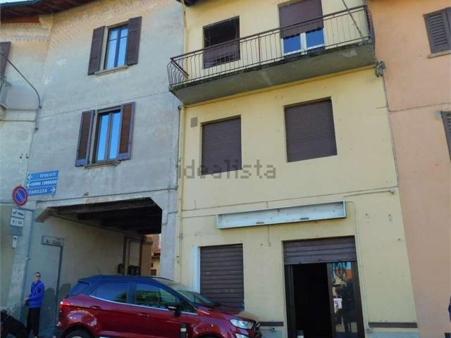 Casa in vendita a Golasecca, Varese