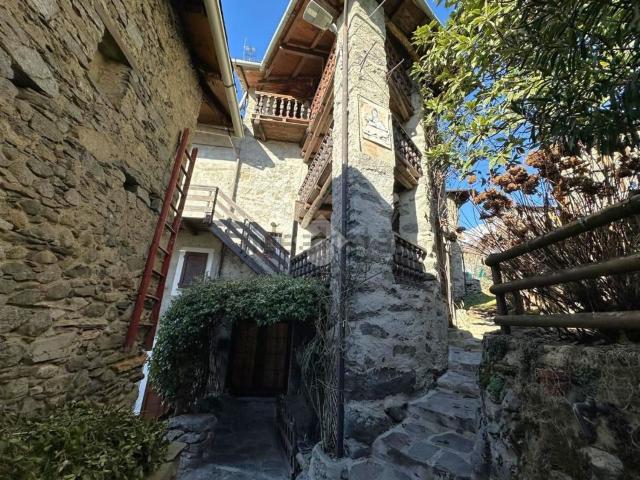 Casa in vendita a Ardenno, Lombardia