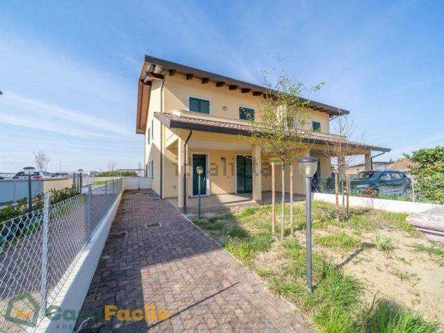 Casa in vendita a Unione dei comuni Valle del Savio, Cesenà