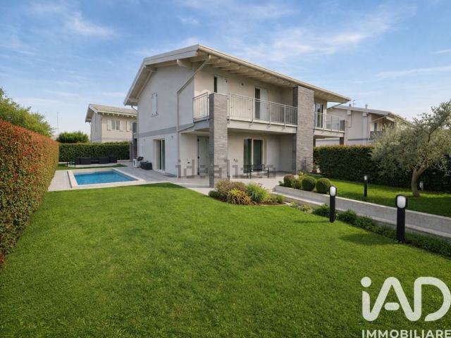 Casa in vendita a Castiglione delle Stiviere, Mantova