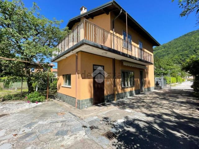Casa in vendita a Comunità Montana del Piambello, Porto Ceresio