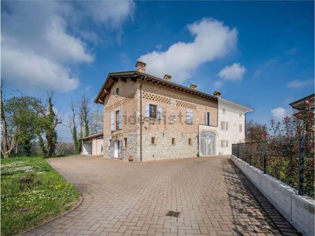 Casa in vendita a Colline Matildiche, Re