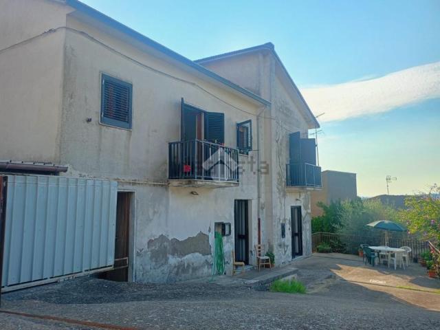 Casa in vendita a Sala, Santa Paolina