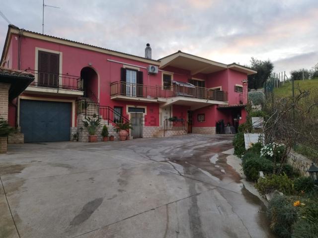 Casa in vendita a Cori, Lazio