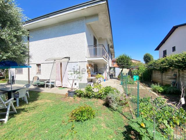 Casa in vendita a Albairate, Lombardia