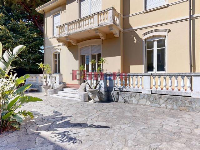 Casa in vendita a Borgo Castello, Loano