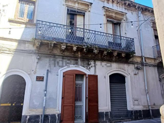 Casa in vendita a Giarre, Sicilia