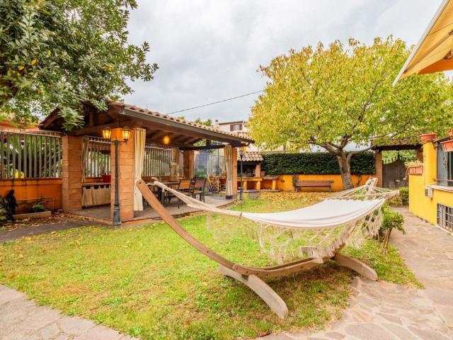 Casa in vendita a Guidonia Montecelio, Roma Capitale
