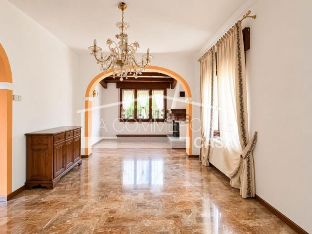 Casa in vendita a Mogliano Veneto, Veneto