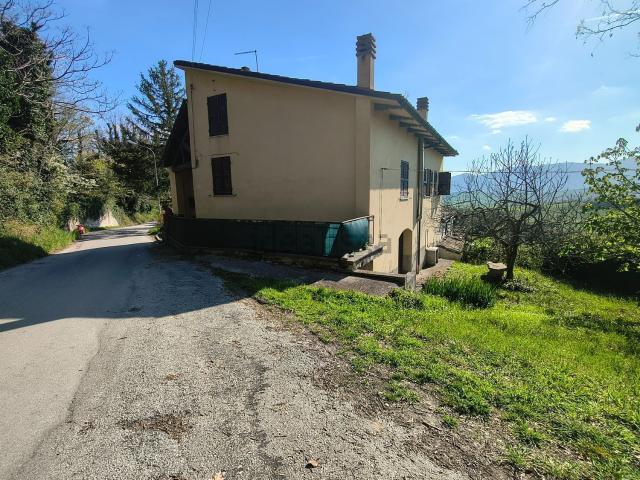 Casa in vendita a Case Colle Logo, Marche