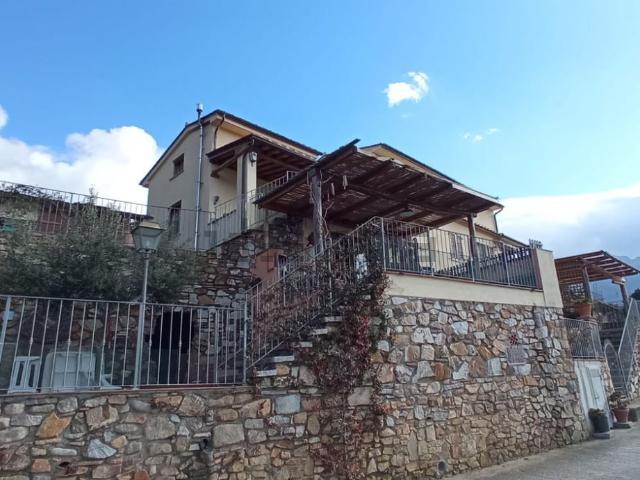 Casa in vendita a Marciana Marina, Toscana