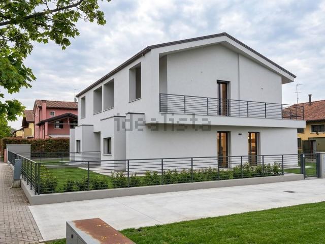 Casa in vendita a Sant'Angelo di Sala, Villanova Di Camposanpiero