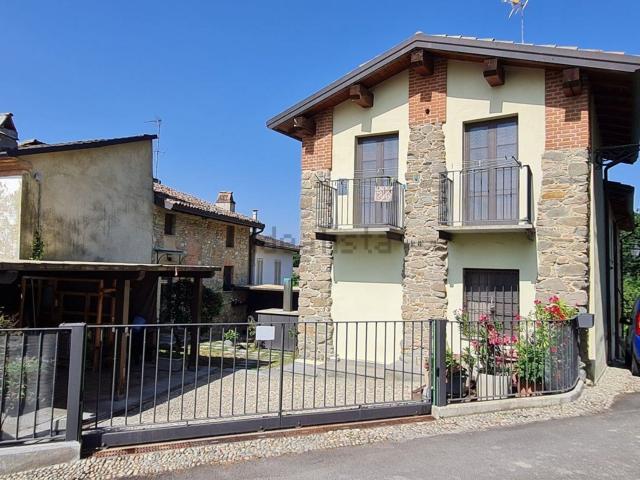 Casa in vendita a Fortunago, Lombardia
