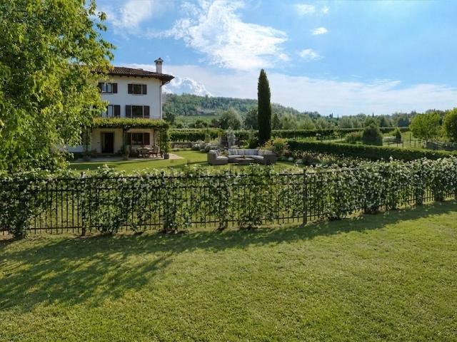 Casa in vendita a Cividale Del Friuli, Friuli-Venezia Giulia