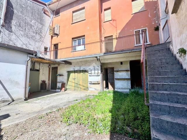 Casa in vendita a Buttrio, Friuli-Venezia Giulia