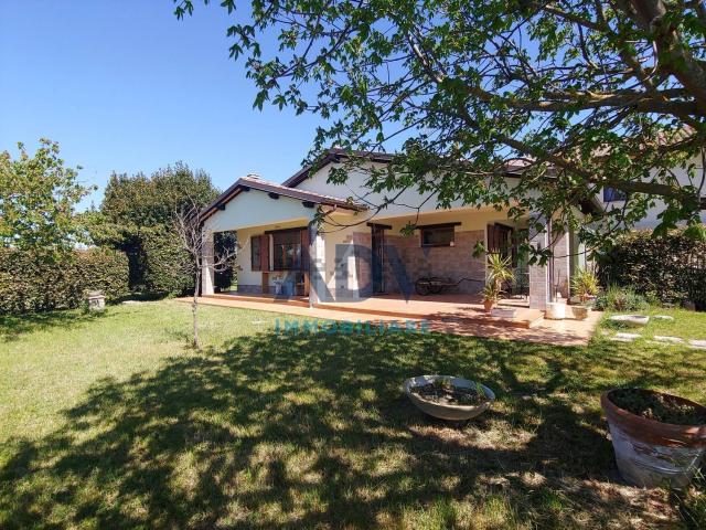 Casa in vendita a Assisi, Umbria