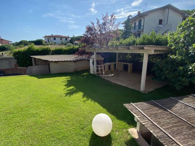 Casa in vendita a Rosignano Marittimo, Toscana