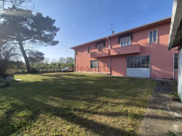 Casa in vendita a Legnago, Veneto