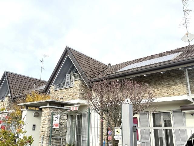 Casa in vendita a Ceriano Laghetto, Lombardia