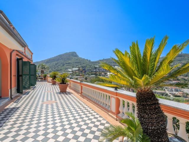 Casa in vendita a Vallecrosia, Liguria