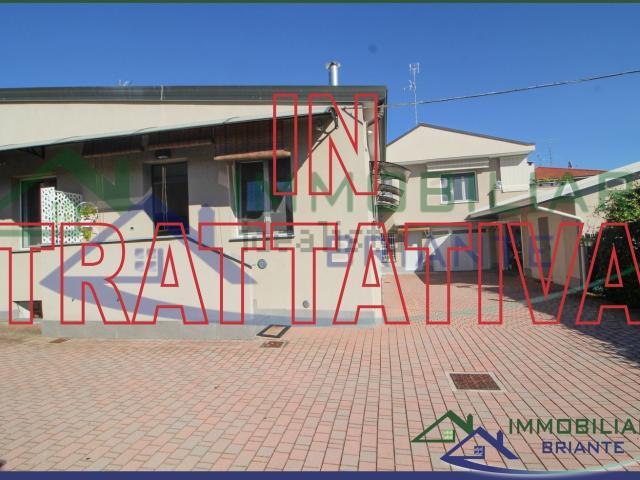 Casa in vendita a Mezzana, Somma Lombardo